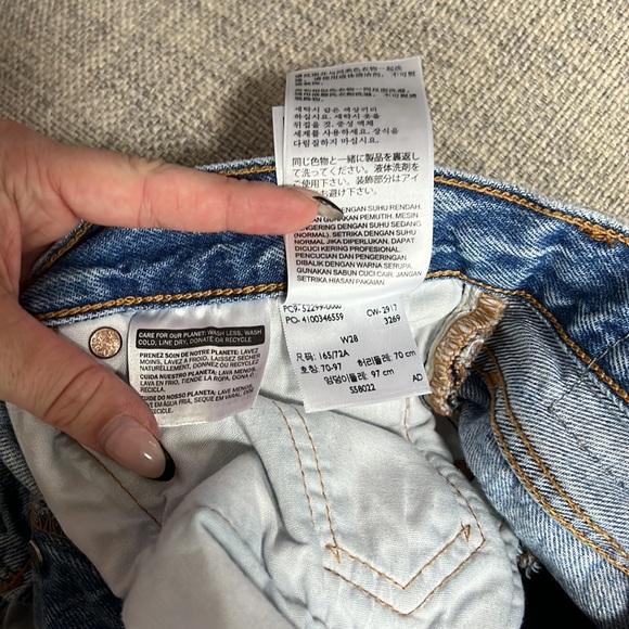 Levi’s Redone shorts - Picture 5 of 5